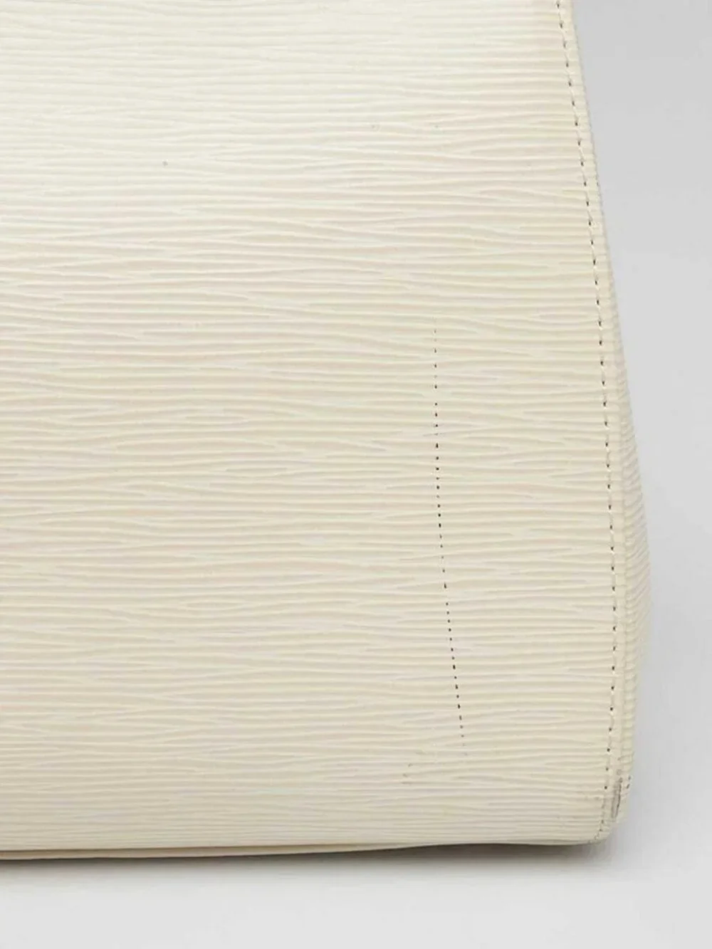 Louis Vuitton Ivorie Epi Leather Brea MM Bag